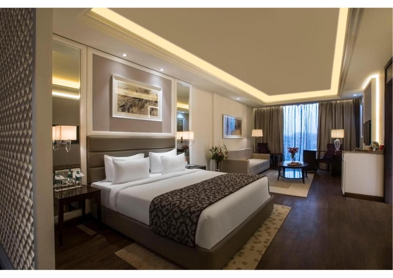 Singhania Sarovar Portico Rāipur Εξωτερικό φωτογραφία