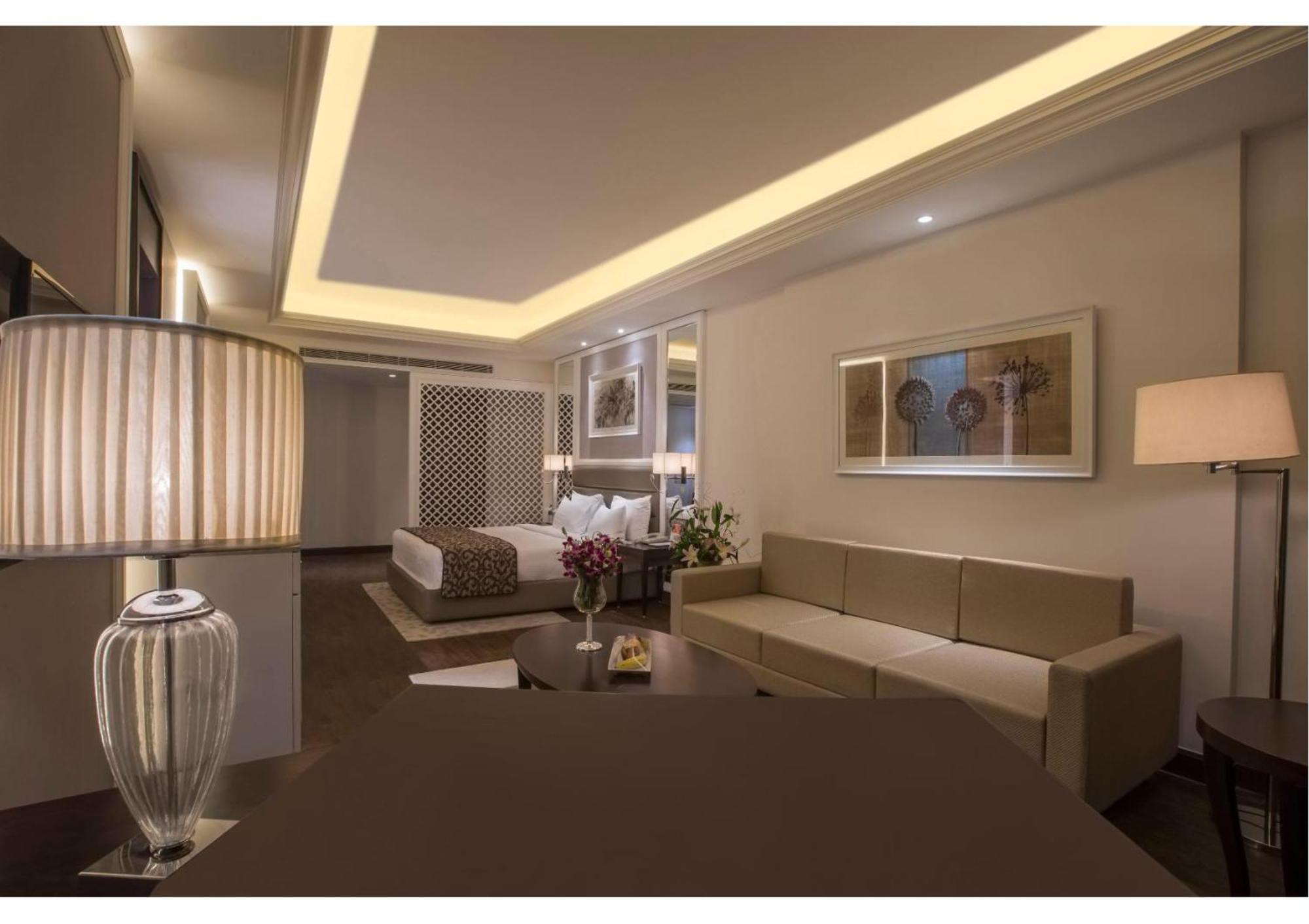 Singhania Sarovar Portico Rāipur Εξωτερικό φωτογραφία