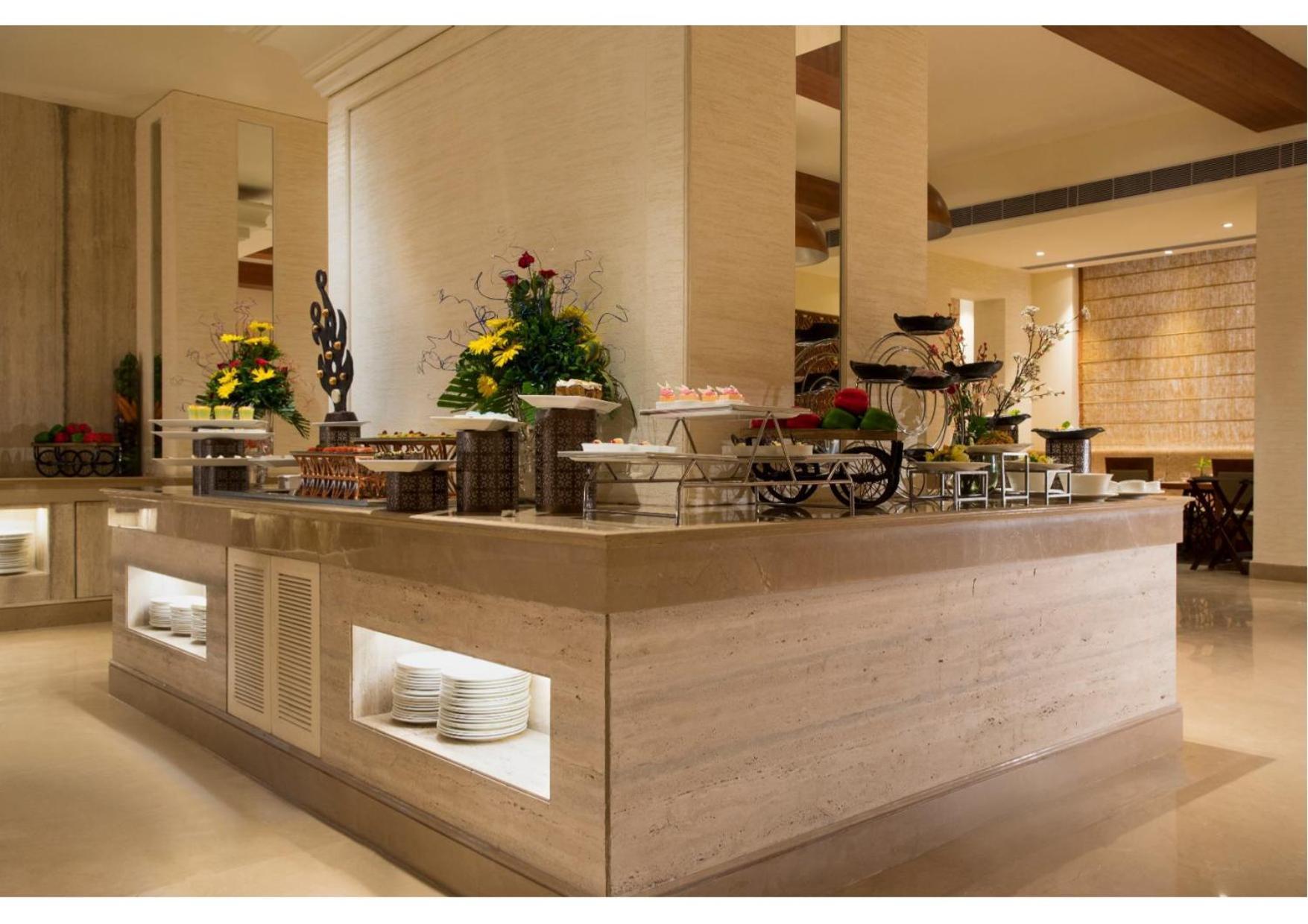 Singhania Sarovar Portico Rāipur Εξωτερικό φωτογραφία