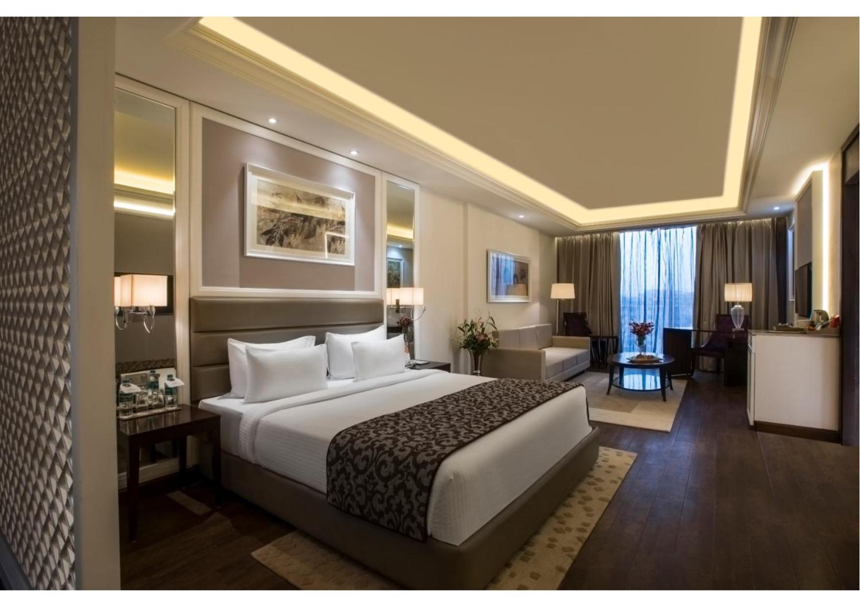 Singhania Sarovar Portico Rāipur Εξωτερικό φωτογραφία